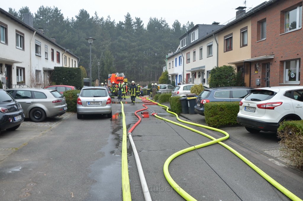 Feuer 2 Dach Koeln Brueck Diesterweg P82.JPG - Miklos Laubert